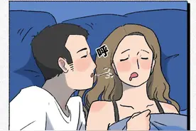 “每晚睡着后，男友就背着我做这些小动作！”（漫画）图片