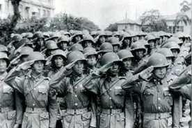 解放战争：占尽优势为何却迅速崩盘？1949年国军溃败的6大原因图片