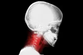 手脚容易发麻，怎么回事？身体可能藏有这5种病，早知道，少受罪图片