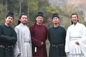谁说老戏骨没有号召力！总是拍烂片，搞直播带货，当然没市场图片