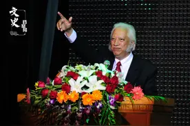 被广东夫妇收养的熊德龙，为我国狂捐4个亿！用尽一生来报答恩情图片
