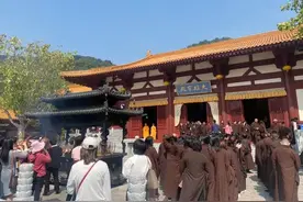 佛门基本礼仪 | 拜佛上香图片