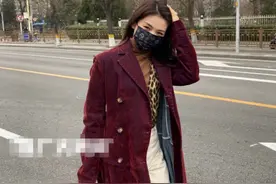 众星春晚彩排私服：赵丽颖穿4千皮草，贾玲棉袄上万，孙怡最节俭图片