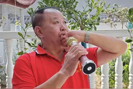 菏泽有位指哨“艺术家”，曾获得世界口哨大会第一名！图片