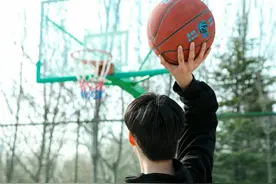 可以写进作文里有关少年的句子摘抄图片