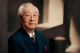这位“95后”，曾去中南海讲法制课图片