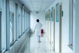 一对医务工作者夫妻：配偶之间不仅仅有亲密生活更多的是爱与理解图片