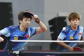 中国乒乓球队威海热身赛：林诗栋/蒯曼混双排名第一，“小胖远”两胜男双领跑图片