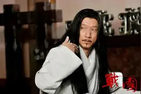 他原来也是靠女人上位？图片
