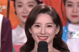 央视春晚新主持人一炮走红，生活素颜照曝光，履历相当精彩图片