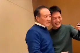 李幼斌：曾炮轰《亮剑》导演无能，今被骂笑脸相迎显高情商图片