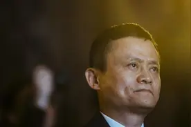 58岁马云移居东京半年，财富缩水2200亿，和家人在富人区生活惬意图片