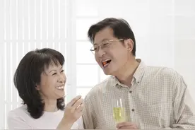 58岁阿姨找老伴：对方可以没房没退休金，只要满足3个要求就行图片