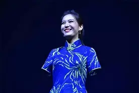 “断臂女孩”雷庆瑶：不幸触电3岁截肢，却靠双脚逆袭成公益明星图片