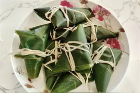 挑战全网最简单手工粽，1分钟包好，30分钟煮熟，还不快来图片