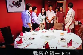 丁元英的《自嘲》到底是什么意思图片