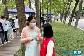 同心抗疫 西华大学青年志愿者冲在防疫一线图片