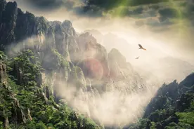 国内7大绝美的高山云海，伸手触摸云海，震撼壮美，看到就是赚到图片