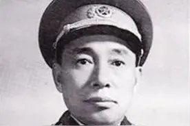 他是旧军队出身，被授予少将军衔，老领导帮忙也没用图片