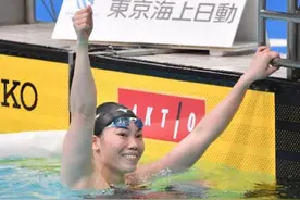 日本女将打破100米蛙泳亚洲纪录 原纪录中国选手保持了13年图片