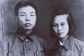 85年肖华病逝，与他相爱46年的妻子晚年自责：我也许犯了个大错误图片