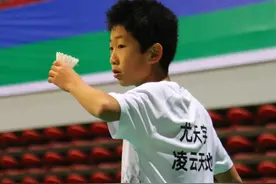 陈其遒谈球：让孩子练羽毛球，好处多多图片