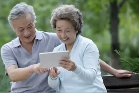 稍不注意，就有机会患上艾滋病？一位73岁大爷，说出自己的故事图片
