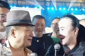 谢广坤儿子百日宴，刘能赵四众明星张嘴就是喜剧，东北人幽默横扫图片