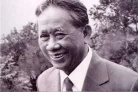 82年黎笋反攻计划，越军扩充至120万人，三天击溃解放军进入中国图片