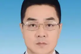西安市大数据资源管理局局长，停职检查图片