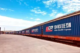 古有丝绸之路，今有钢铁驼队！一趟换50多个司机中欧班列有多牛？图片