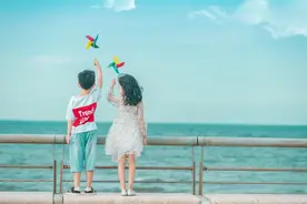 李玫瑾：苦养儿子，甜养女儿图片