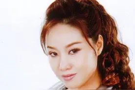 与‬潘‬长‬江‬＂‬过‬河‬＂‬‬那‬个妹子，梅香‬依旧‬图片