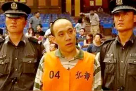 死刑犯王立华最后一夜，枪决前泪流满面地忏悔，民警：他不是真心图片