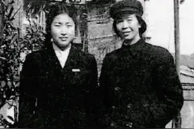 1951年，李敏赴上海探母，却遭贺子珍质问：你要瞒我到什么时候？图片