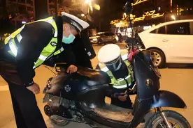 电动车、代步车被交警暂扣，车主有两个选择，望车主熟知图片