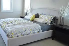 合理安排卧室布局可以提升睡眠质量——搭建睡眠庇护所图片