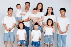 打工妹嫁给富二代，结婚13年连生9娃：丈夫基因好，不生浪费！图片