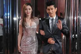 甘婷婷原来这么瘦，穿亮片裙显出高挑身形，和吴奇隆同框挺有cp感图片