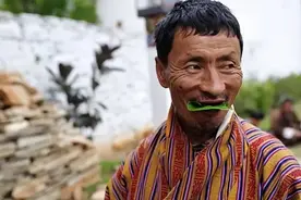 槟榔加烟，法力无边，它到底有何神奇？为何被人们称之为神物？图片
