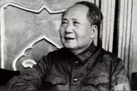 57年前的8月，宋彬彬发表《我给毛主席戴上了红袖章》图片