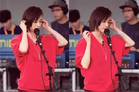 当清纯女神王子文穿上丝袜时，粉丝们都说：这就是我喜欢的明星图片