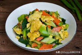 2道春天爱吃的快手炒菜，富含维C钙铁蛋白质，浓香脆嫩太开胃了图片