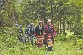 最美戍边人丨放牧就是巡边，隔段时间不去走走，心里不踏实！图片