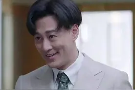 中老年男星整容后遗症，脸皮耸拉，做不出表情，演戏都没法看了图片