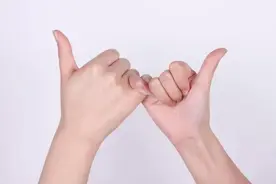 拉钩上吊100年不许变图片