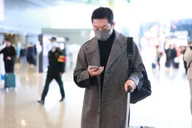 国乒世界冠军无缘集训！回归家庭妻儿相伴，转型从商尽显幽默图片