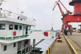 汉南港区“江海直达”航线开通了！图片