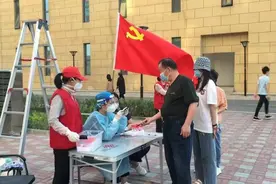 直击！今晚全区全员核酸筛查现场有序、高效！图片