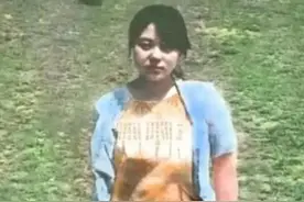 1993年，22岁女孩任雪，临刑前拍了一张照片，脸上的表情耐人寻味图片